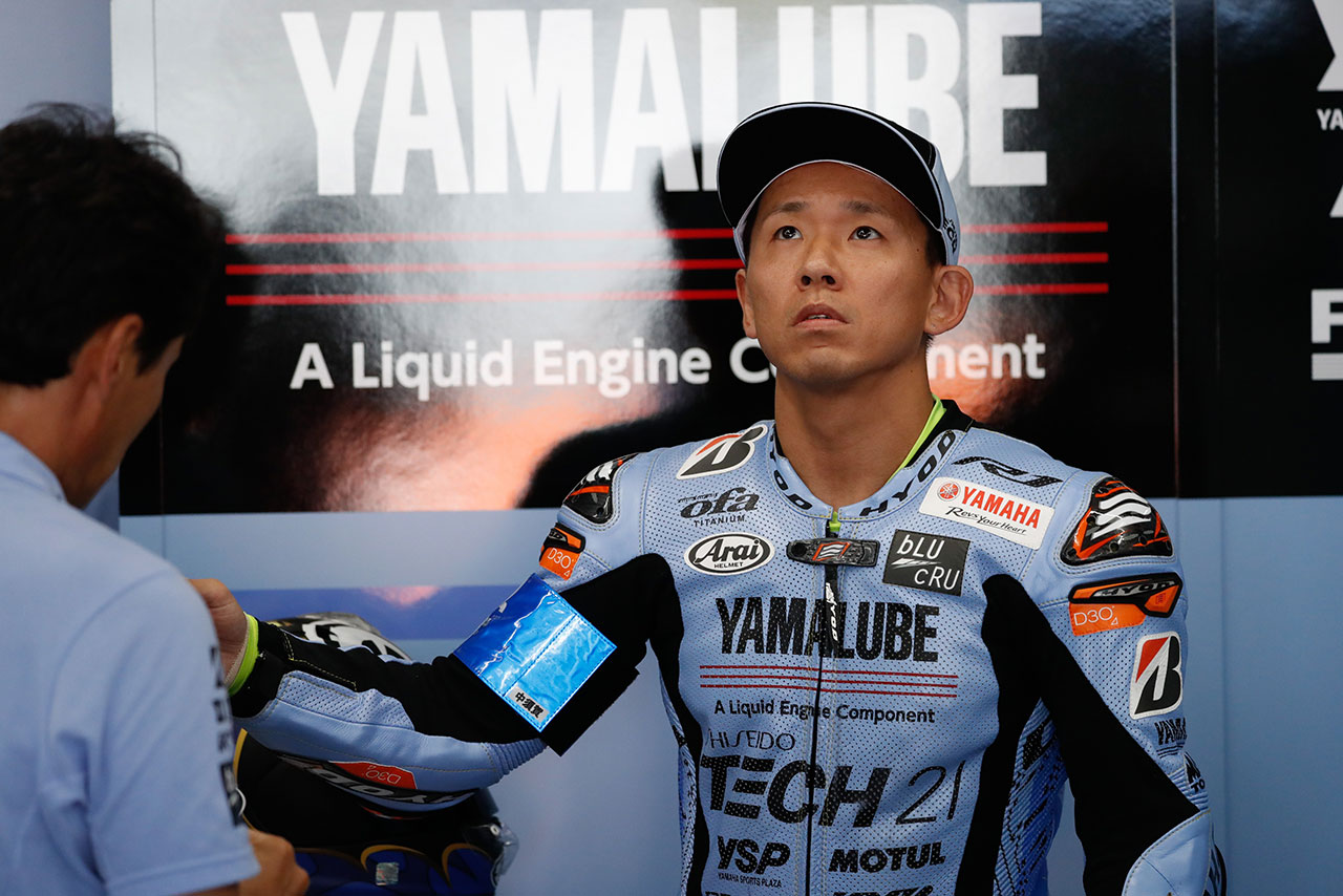 ブルーライダーのトップとなった中須賀克行（YAMAHA FACTORY RACING TEAM）
