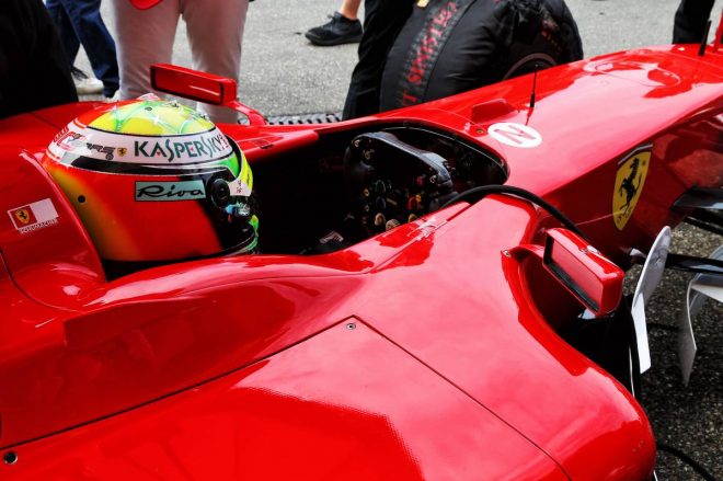 2019年F1第11戦ドイツGP　フェラーリのテストドライバーのミック・シューマッハーがフェラーリF2003-GAをドライブ