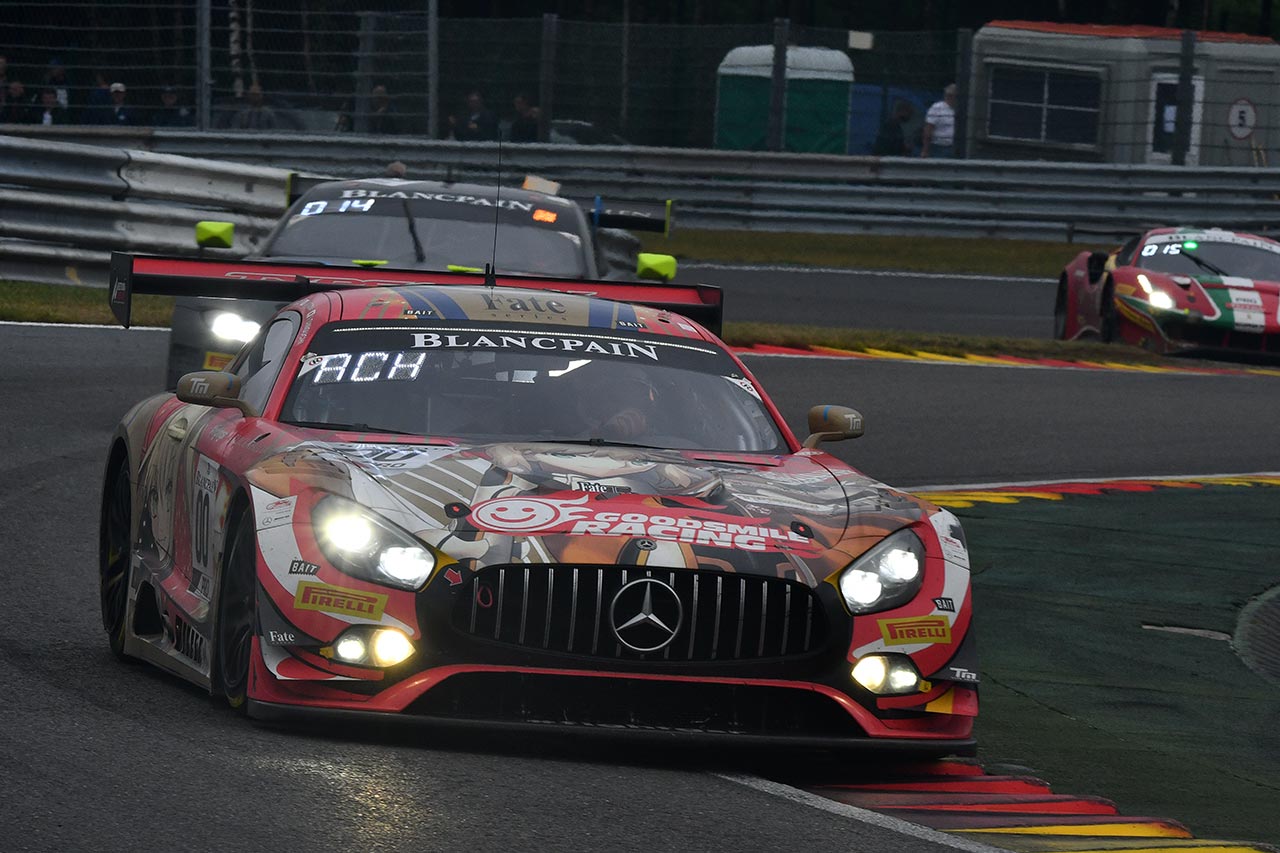 グッドスマイル・レーシング＆タイプ・ムーン・レーシングの00号車メルセデスAMG GT3