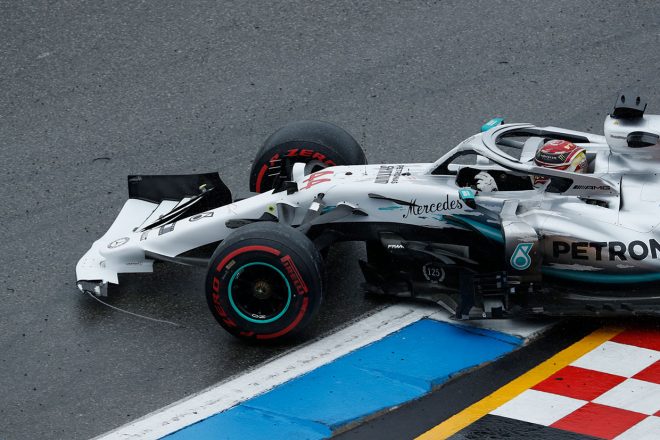 2019年F1第11戦ドイツGP決勝、クラッシュでフロントウイングを失ってしまったルイス・ハミルトン（メルセデス）