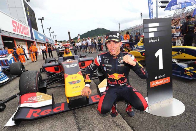 2017年スーパーフォーミュラ参戦したガスリー。第4戦もてぎで初優勝、続く第5戦でも優勝し、シリーズランキング2位。