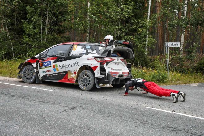 ヤリ-マティ・ラトバラ(トヨタ・ヤリスWRC)