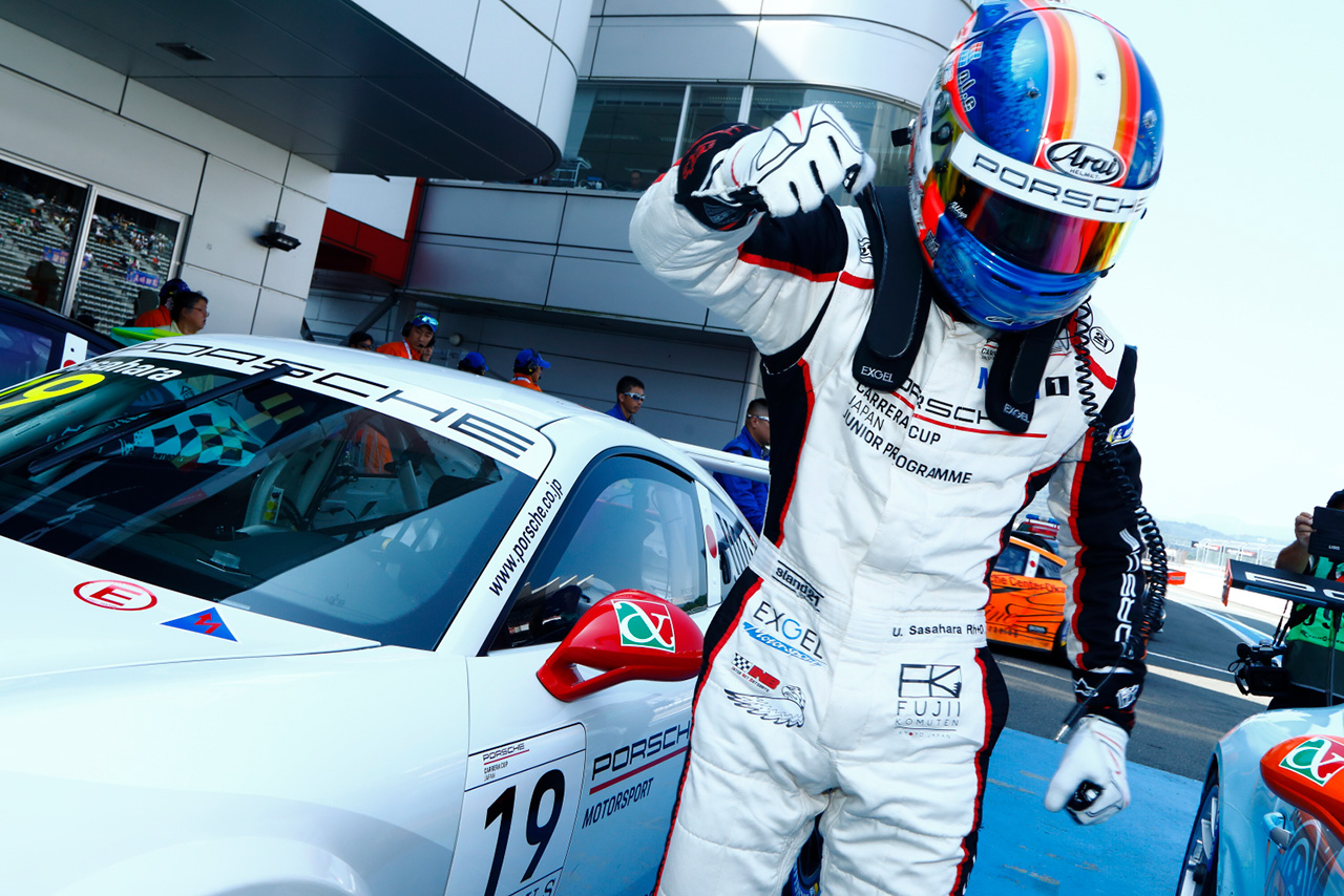 ポルシェカレラカップ・ジャパン第10戦で優勝した笹原右京