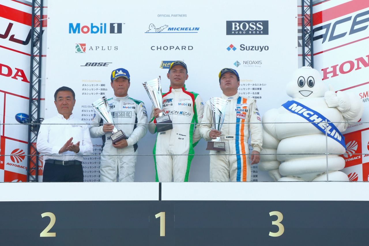 ポルシェカレラカップジャパン2019 第10戦（富士）ジェントルマンクラス表彰式