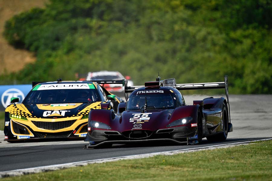 マツダ初勝利をマークした第6戦ワトキンスグレン以来、シーズン2勝目を挙げたマツダチーム・ヨーストの55号車マツダRT24-P