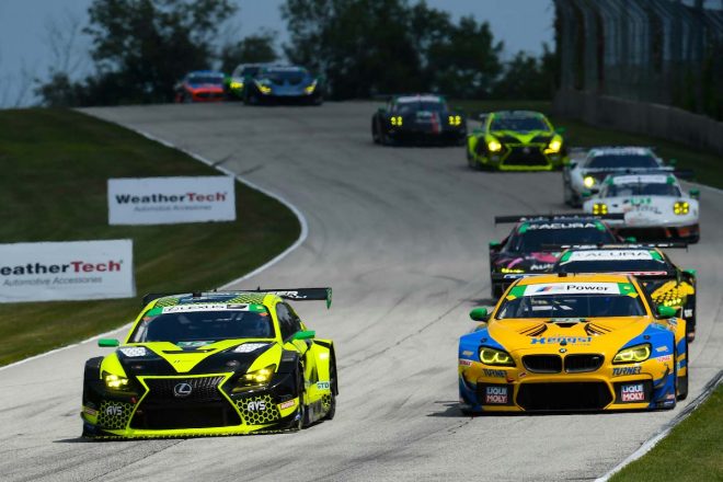 14号車レクサスRC F GT3と96号車BMW M6 GT3