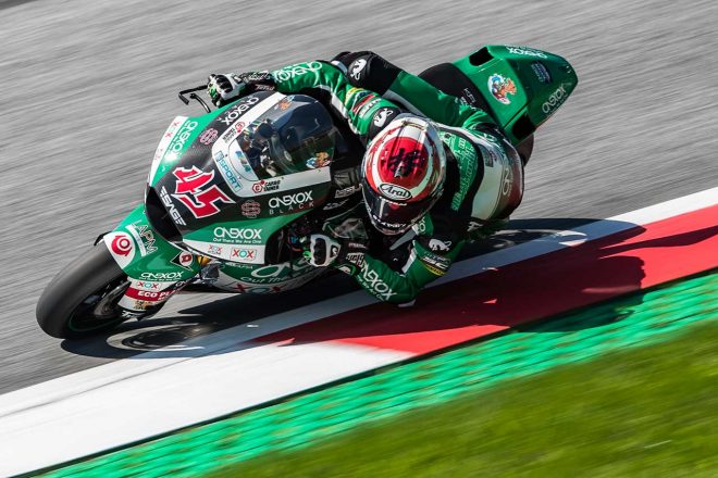 Moto2クラスで自身初のポールポジションを獲得した長島哲太