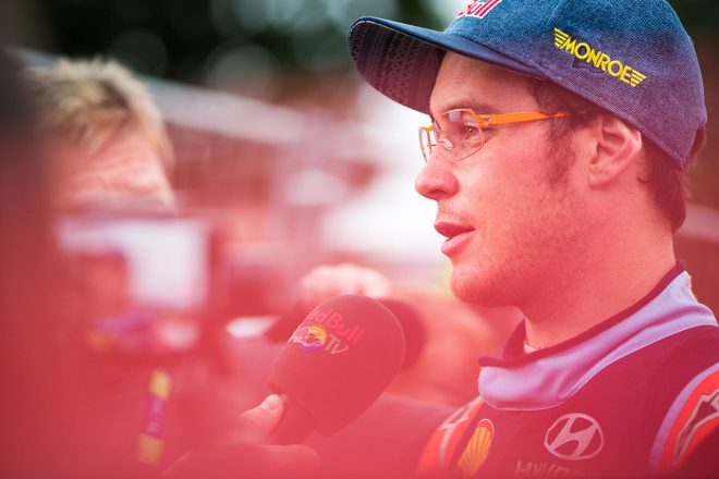 ドライバーズランキング3位でチームのホームイベントに挑むティエリー・ヌービル（ヒュンダイi20クーペWRC）