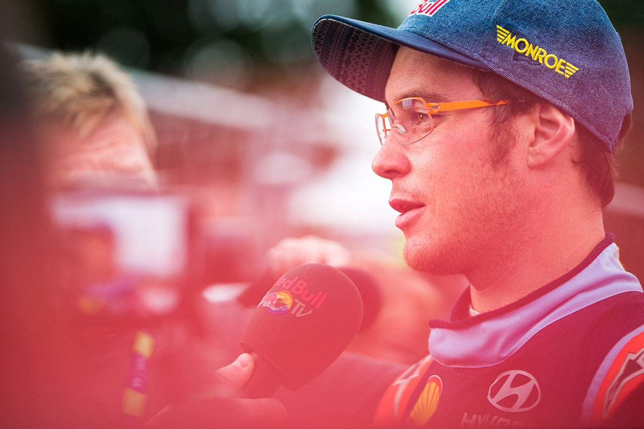 ドライバーズランキング3位でチームのホームイベントに挑むティエリー・ヌービル（ヒュンダイi20クーペWRC）