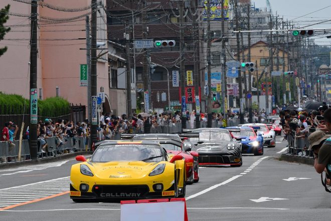 キャラウェイ・コンペティション・ウィズ・ビンゴレーシングのコルベット。