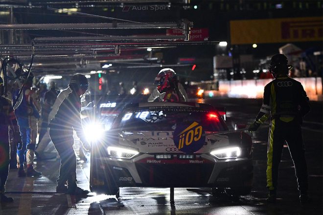 アウディ・チーム・ヒトツヤマの21号車アウディR8 LMS