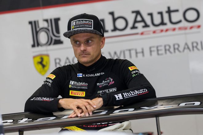 27号車フェラーリ488 GT3をドライブするヘイキ・コバライネン