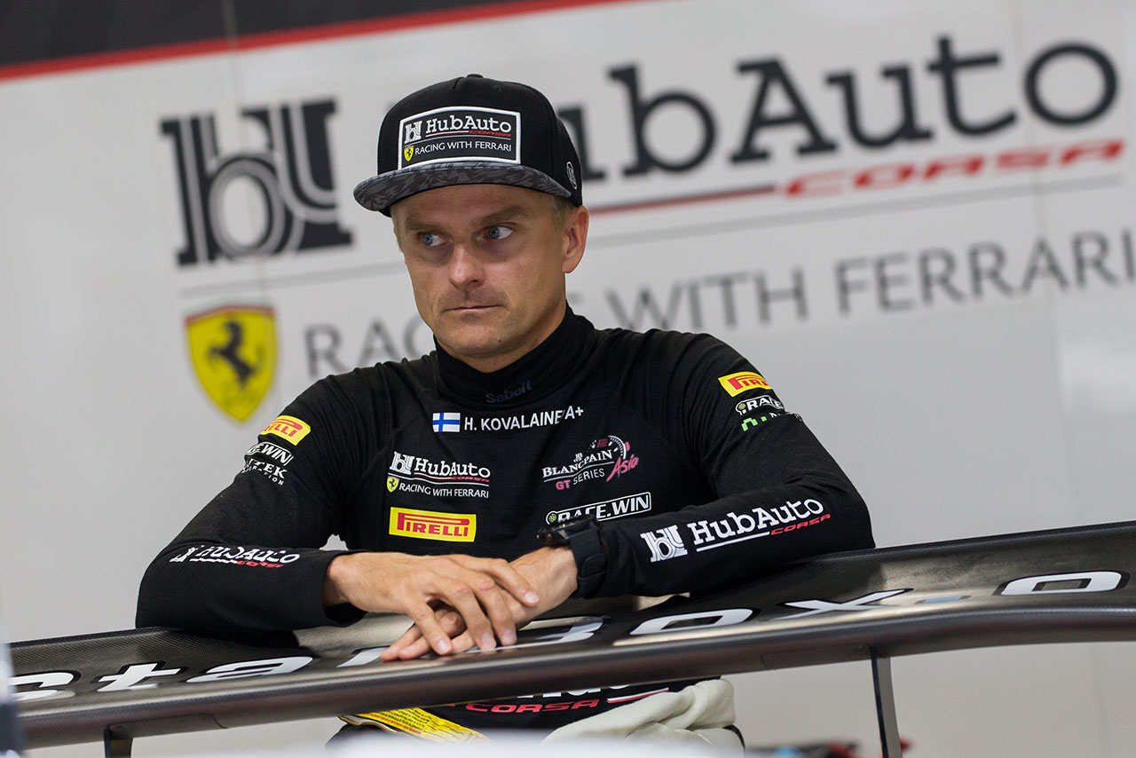 27号車フェラーリ488 GT3をドライブするヘイキ・コバライネン