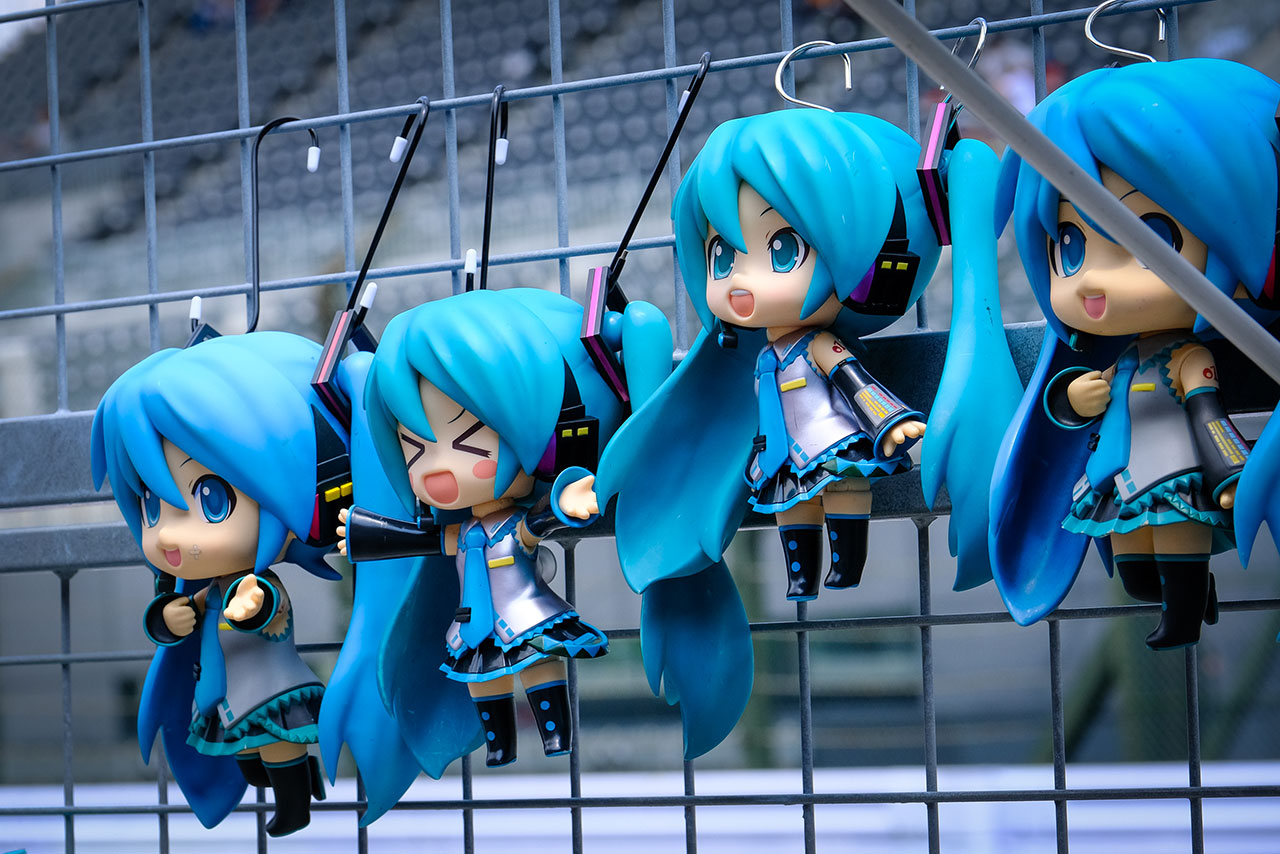 ピッウォーク／オートグラフセッションでは、スーパーGTでおなじみの“祭壇”も登場