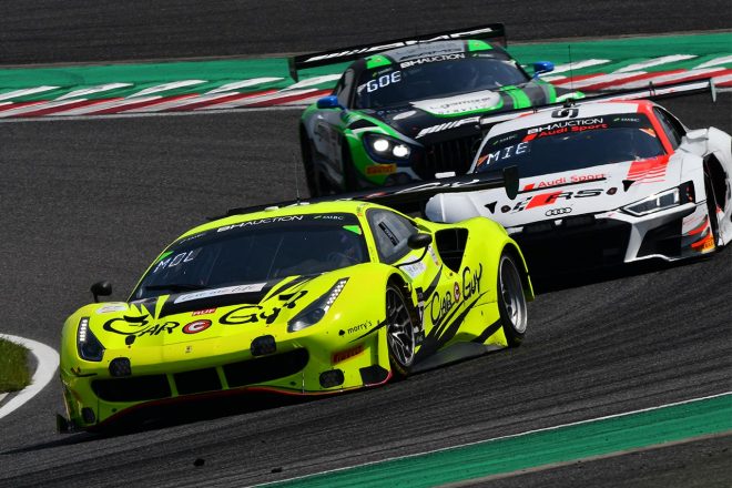 カーガイ・レーシングの777号車フェラーリ