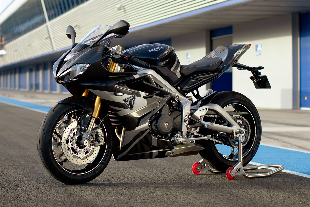 デイトナMoto2 765リミテッドエディション（右フロント）