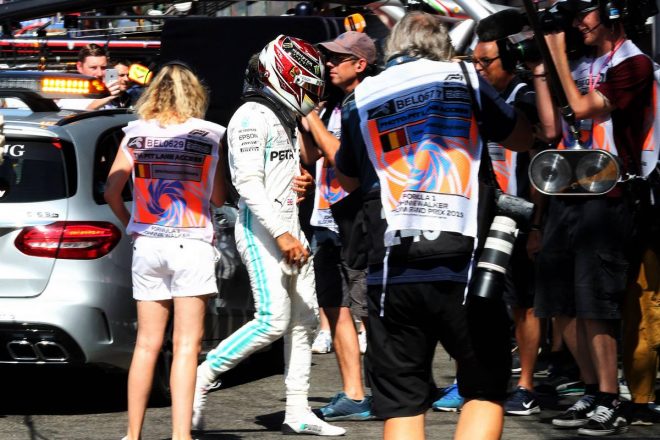 2019年F1第13戦ベルギーGP　FP3でクラッシュ後ピットに戻るルイス・ハミルトン（メルセデス）