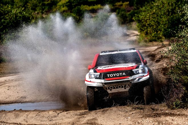 フェルナンド・アロンソがドライブしたトヨタ・ハイラックス