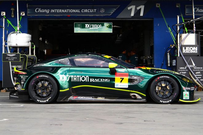 D’station Vantage GT3のサイドビュー(右)