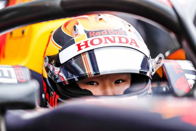 角田裕毅選手(イェンツァー)