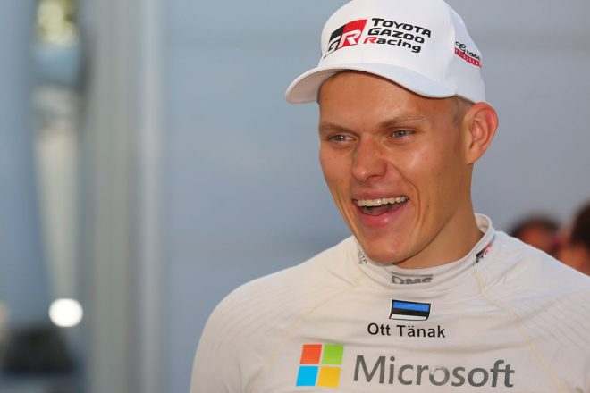 ドライバーズランキングでトップに立つオット・タナク（トヨタ・ヤリスWRC）