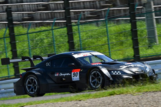 鈴鹿サーキットでシェイクダウンをこなしたトヨタGRスープラ