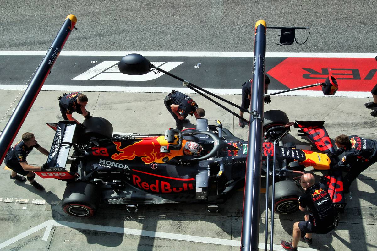 フェルスタッペンさんはノーパワーによって予選Q1敗退