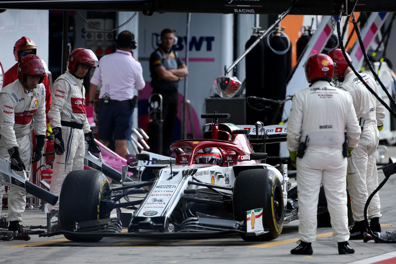 2019年F1イタリアGP　キミ・ライコネン（アルファロメオ）のピットストップ