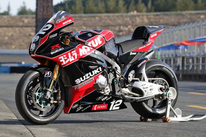 ヨシムラスズキMOTULのスズキGSX-R1000 2019年仕様（左フロント）