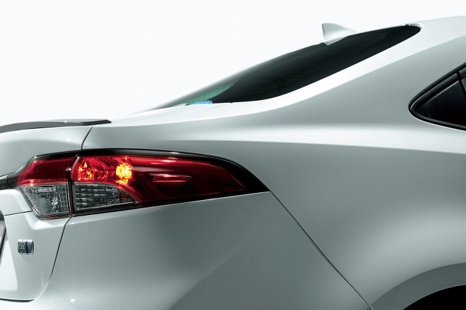 リヤコンビネーションランプ(カローラ)