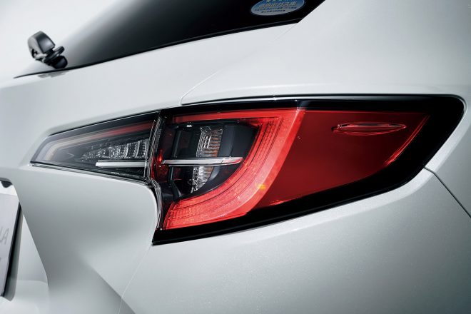 リヤコンビネーションランプ(カローラ ツーリング)