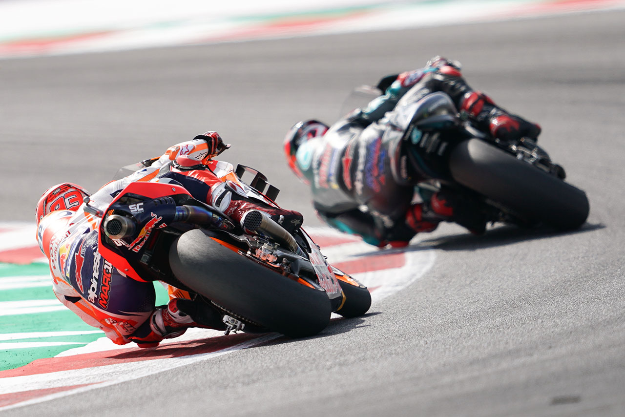 決勝レースでファビオ・クアルタラロとの接戦を制したマルク・マルケス