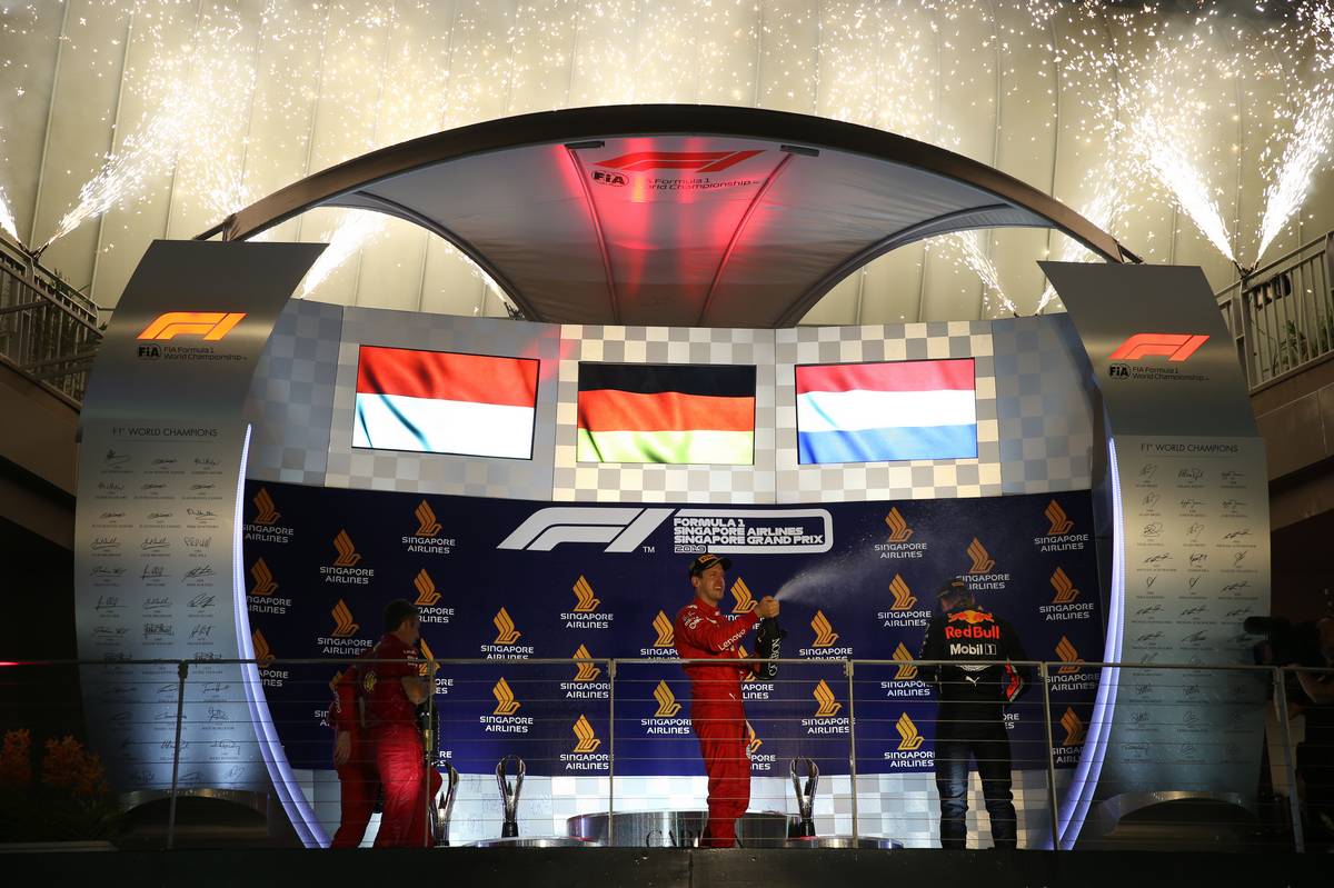 2019年F1第15戦シンガポールGP　優勝はセバスチャン・ベッテル、2位シャルル・ルクレール、3位マックス・フェルスタッペン