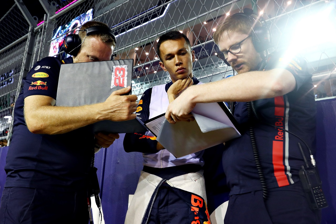 2019年F1第15戦シンガポールGP　決勝前のアレクサンダー・アルボン（レッドブル・ホンダ）