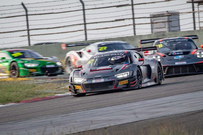 第11戦上海で優勝した12号車アウディR8 LMS