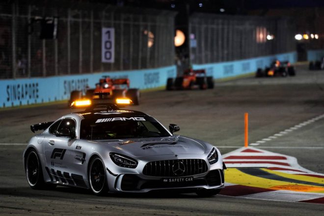 シンガポールでは毎年大忙しのセーフティカー