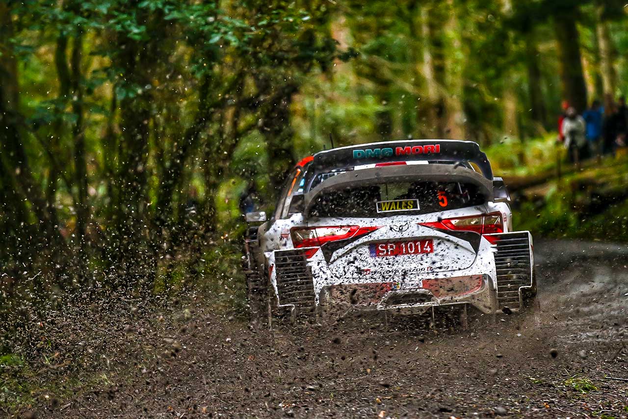 シェイクダウンでトップにつけたクリス・ミーク（トヨタ・ヤリスWRC）