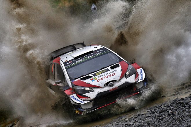 オット・タナクのトヨタ・ヤリスWRC