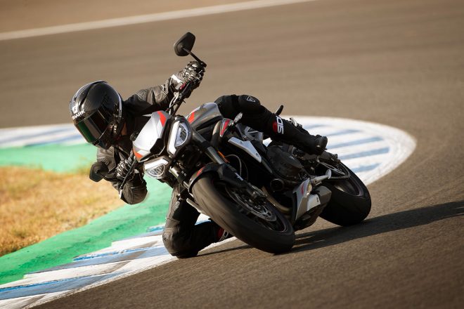 トライアンフ、2020年モデルのストリートトリプルRS