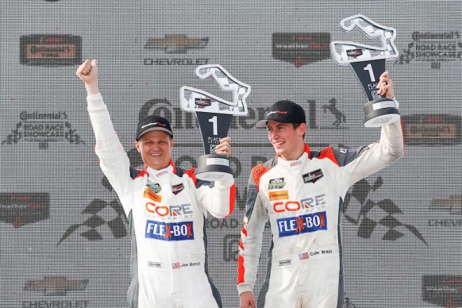 2018年IMSA第9戦ロード・アトランタで、前戦モスポートに続く2連勝を達成したコア・オートスポーツのジョナサン・ベネット（左）とコリン・ブラウン（右）