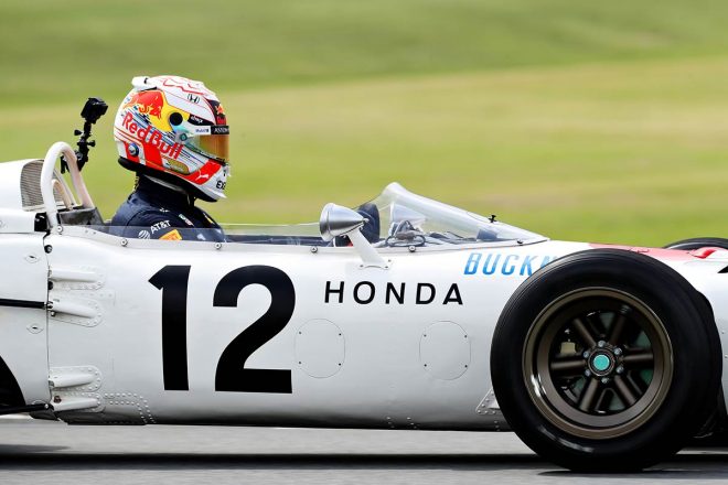 マックス・フェルスタッペンがホンダRA272をドライブ