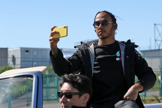 2019年F1第17戦日本GP日曜 ドライバーズパレード　ルイス・ハミルトン（メルセデス）