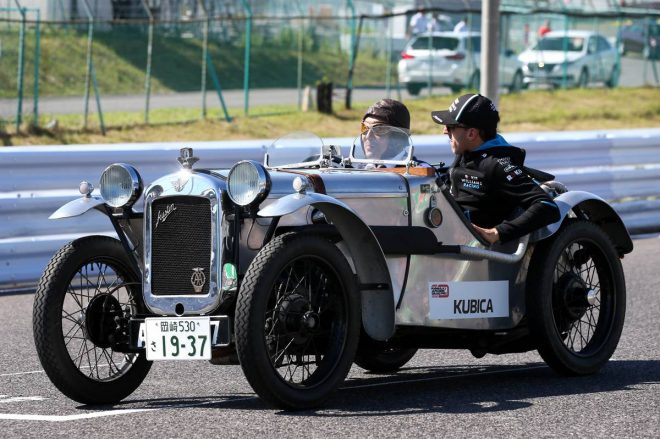 2019年F1第17戦日本GP日曜 ドライバーズパレード　ロバート・クビサ（ウイリアムズ）
