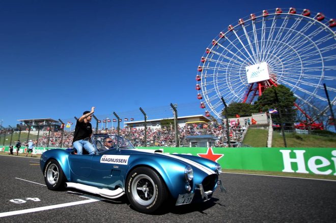 2019年F1第17戦日本GP日曜 ドライバーズパレード　ケビン・マグヌッセン（ハース）