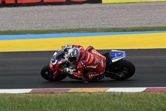 清成はスーパーポール・レース、レース2に出走。完走を果たした