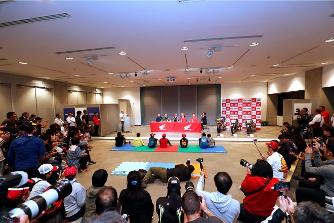 トークショーの様子