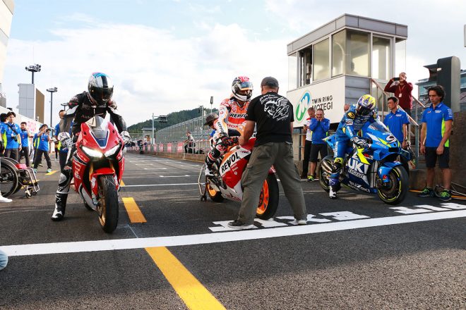 26年ぶりに3兄弟が揃っての走行が実現