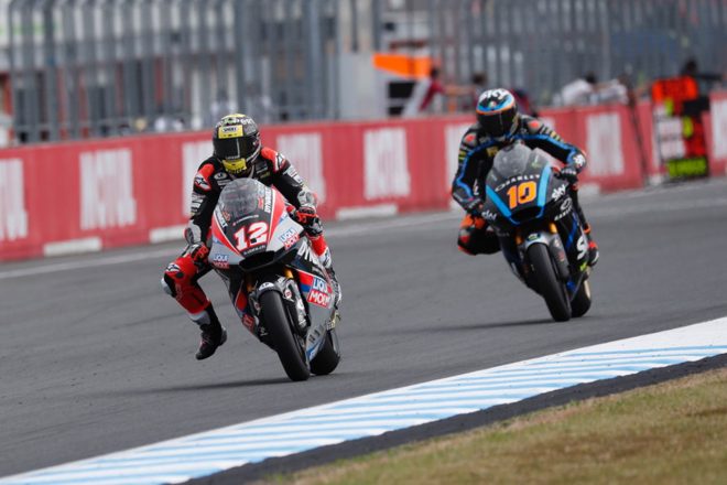 トーマス・ルティ（Dynavolt Intact GP）とルカ・マリーニ（SKY Racing Team VR46）