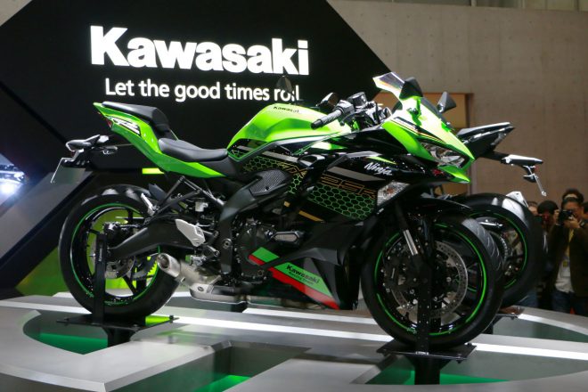 東京モーターショーで公開されたカワサキNinja ZX-25R