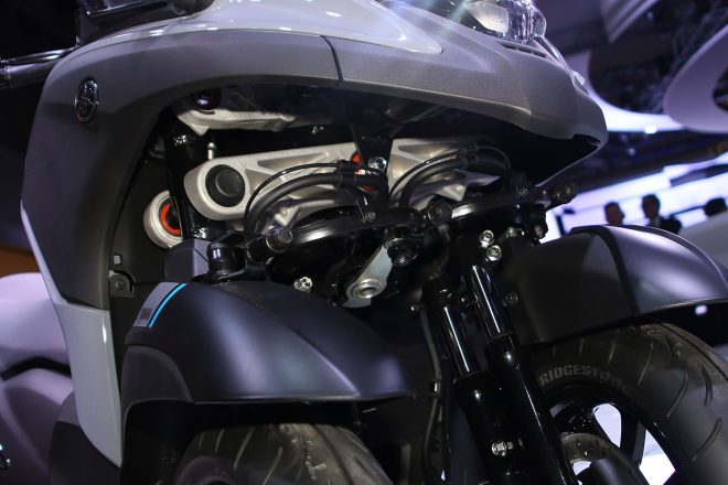 ヤマハTRICITY300（フロント部）